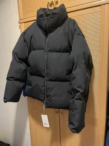 [ LILL ] 루즈 실루엣 스탠드 넥 충전솜 숏 자켓