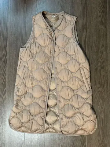 유니클로 울트라 라이트 다운 베스트 M