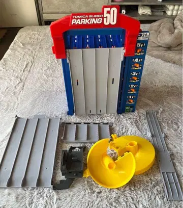 토미카 파킹 50