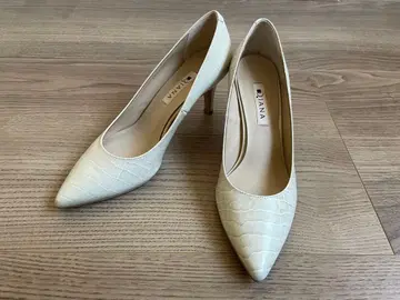 DIANA (다이애나) 크로커다일 패턴 펌프스