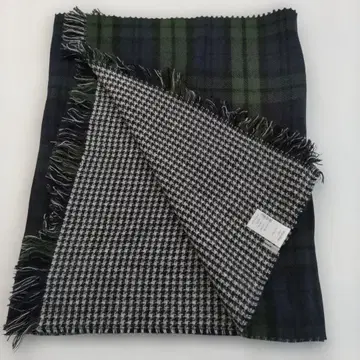 로즈버드 그린 체크 하운드투스 리버서블 스톨