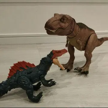 마텔 쥬라기 월드 슈퍼 액션! T-렉스 시아모사우루스