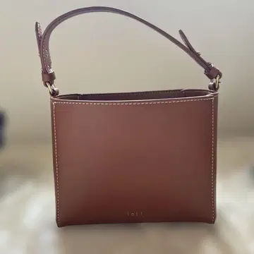 loti 브라운 핸드백 내부 포켓 부착