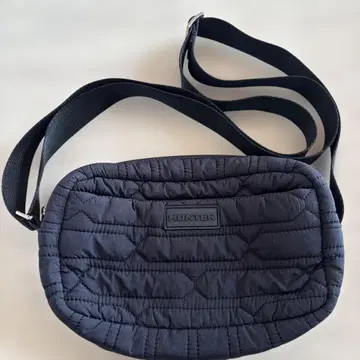 HUNTER 블랙 숄더백