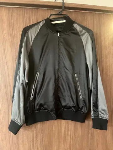 새틴풍 블랙/그레이 자켓 리버서블