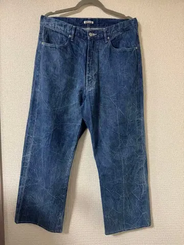 츠네타 다이키 착용 AURALEE 셀비지 페이디드 라이트 데님 5