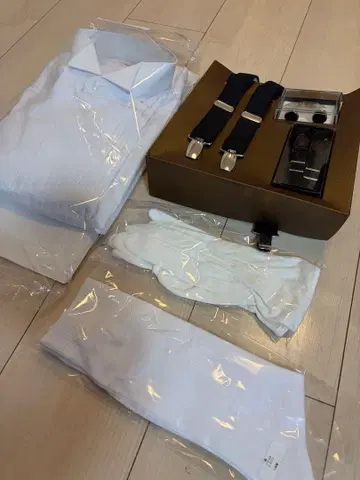 [ 시착만 한 상품 ] L 사이즈 츠카다 글로벌 홀딩스 웨딩 용품 일체