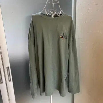 5L 미키마우스 자수 긴팔 상의 올리브 그린