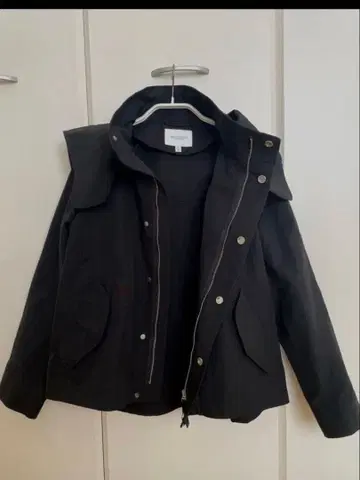 블랙 마운틴 파카 뷰티 앤 유스 블루종