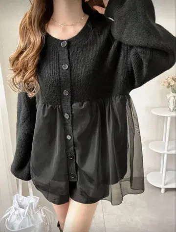 블랙 니트 가디건 시스루