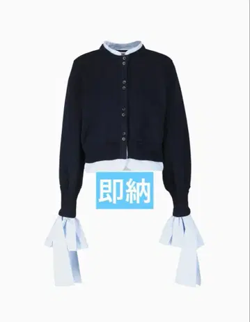 Bibiy. ANGELIQUE KNIT 비비 네이비