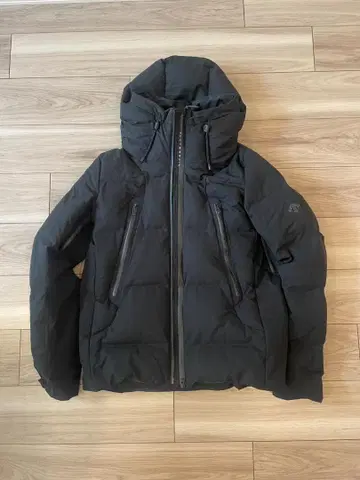 DESCENTE Mizusawa 방수 다운 자켓 블랙