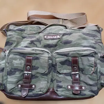 OILILY 카모플라쥬 숄더백 중형
