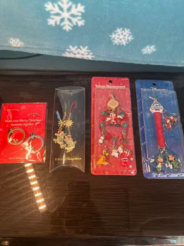 [미사용 새상품] 도쿄 디즈니 리조트 크리스마스 디자인 스트랩 4개 세트