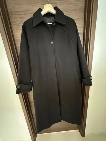 블랙 벨트 롱 코트