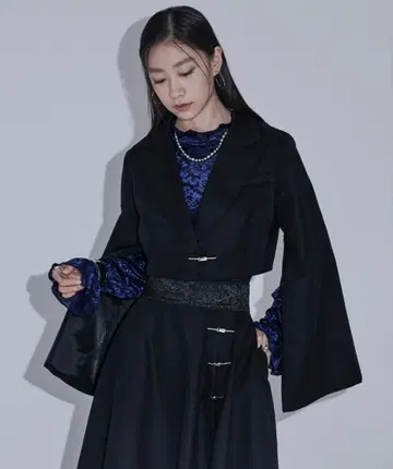 Ellno de Mavie 2way 암 슬릿 숏 자켓 블랙