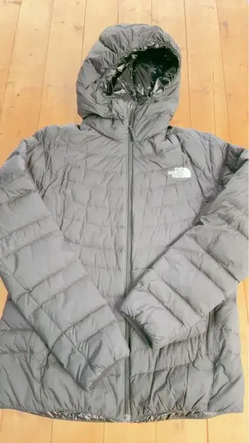 THE NORTH FACE 그레이 다운 자켓