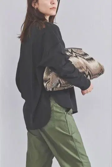 unitedarrows 크루넥 롱 슬리브 T셔츠 긴팔 티셔츠