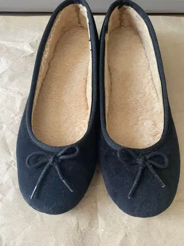 [ O'KYTI/오키티 ] 벨벳 발레 슈즈