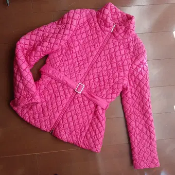 ESCADA 레어 경량 핑크 퀼팅 충전솜 자켓 허리 벨트