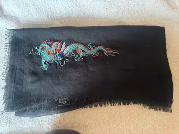 비비안 탐 드래곤 자수 스톨 사이즈 75