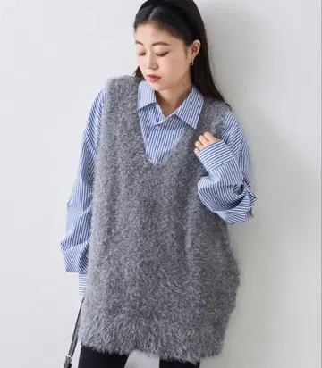 차오패닉 티피 믹스 페더얀 오버 니트 베스트