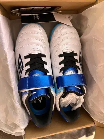 umbro FREQUENT 축구화 화이트/블루