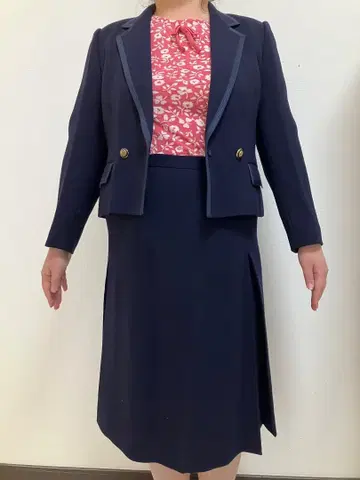 라핀 블랑슈 자켓과 스커트 세트