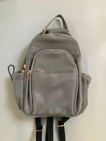 그레이 나일론 백팩 언빌리온