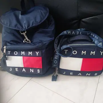 TOMMY JEANS 네이비 백팩과 백 세트