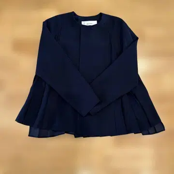 ADORE 어도어 플리츠 자켓 셋업 풀오버 (총 3점)