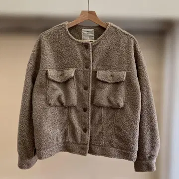 studioCLIP 보아 자켓 베이지 프론트 포켓 부착