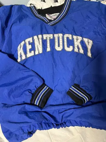 Champion KENTUCKY 나일론 자켓