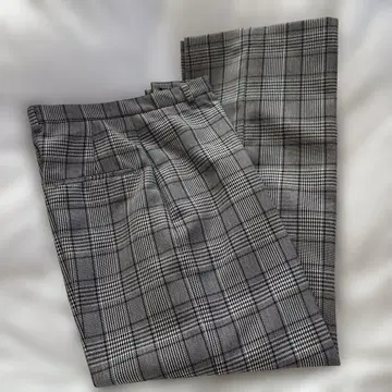 빔즈 세미 와이드 팬츠 새상품