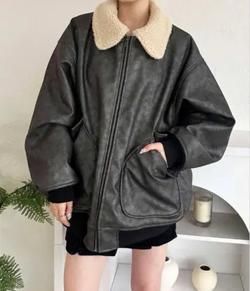 다크 그레이 보아 옷깃 자켓