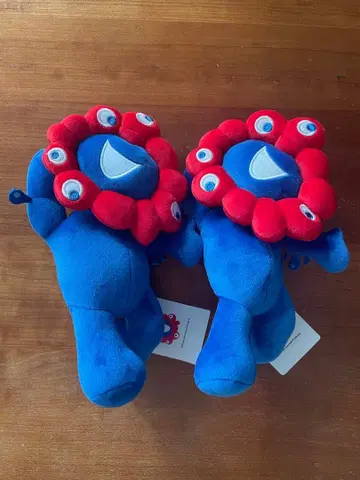 오사카 만박 EXPO2025 미야쿠미야쿠 누워있는 봉제 인형 2개 세트