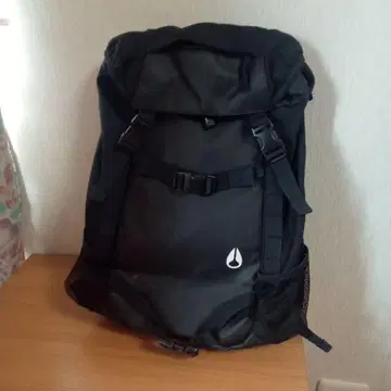 닉슨 블랙 롤탑 백팩