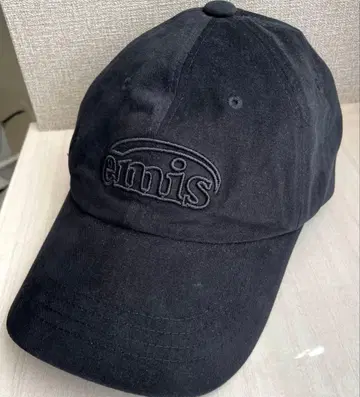 emis 캡 블랙