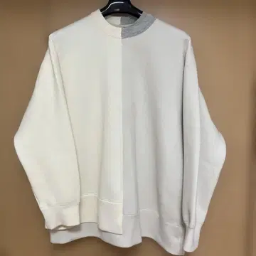 JNBY 화이트 그레이 맨투맨