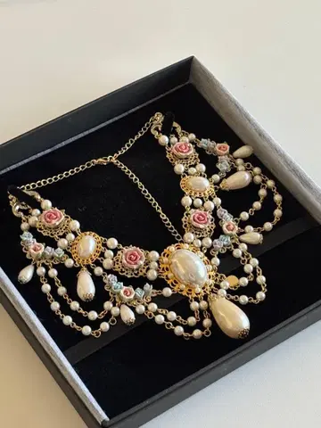 marywest 로코코 목걸이 펄 로즈