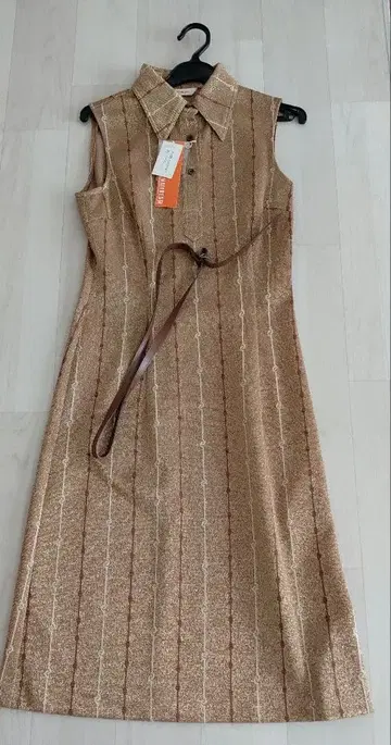 MAITRESSE 슬리브리스 원피스 9호 브라운 계열