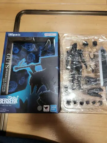 S.H. 피규아트 베르세르크 갓츠 광전사의 갑옷 격정