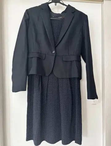 새상품 수트 13호 화이트와 네이비 세트