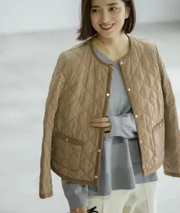 발수 퀼팅 노카라 자켓 [ 세탁기 사용 가능 ]