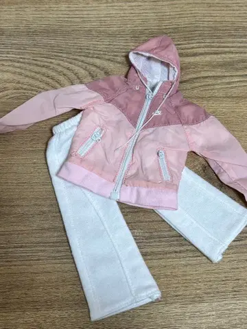 커스텀 브라이스 아웃핏