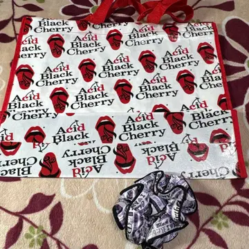 acid black cherry 스크런치 토트백
