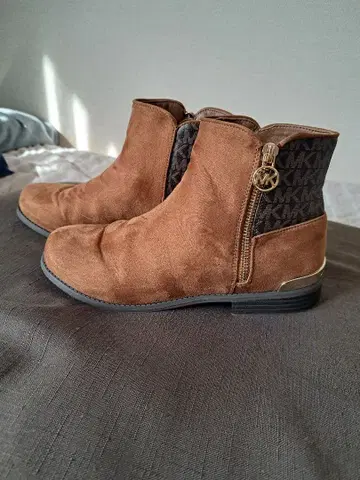 마이클코어스 부츠