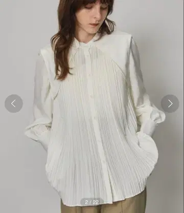 오버 요크 플리츠 블라우스/워셔블