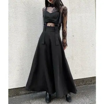 [ LVEU. ] Ai x LVEU. 오리지널 뷔스티에 플레어 원피스