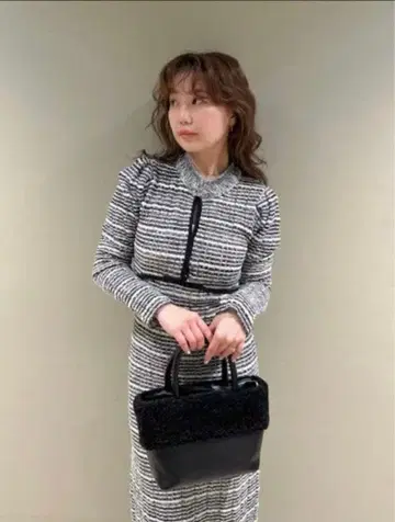 릴리 브라운 트위드 니트 원피스